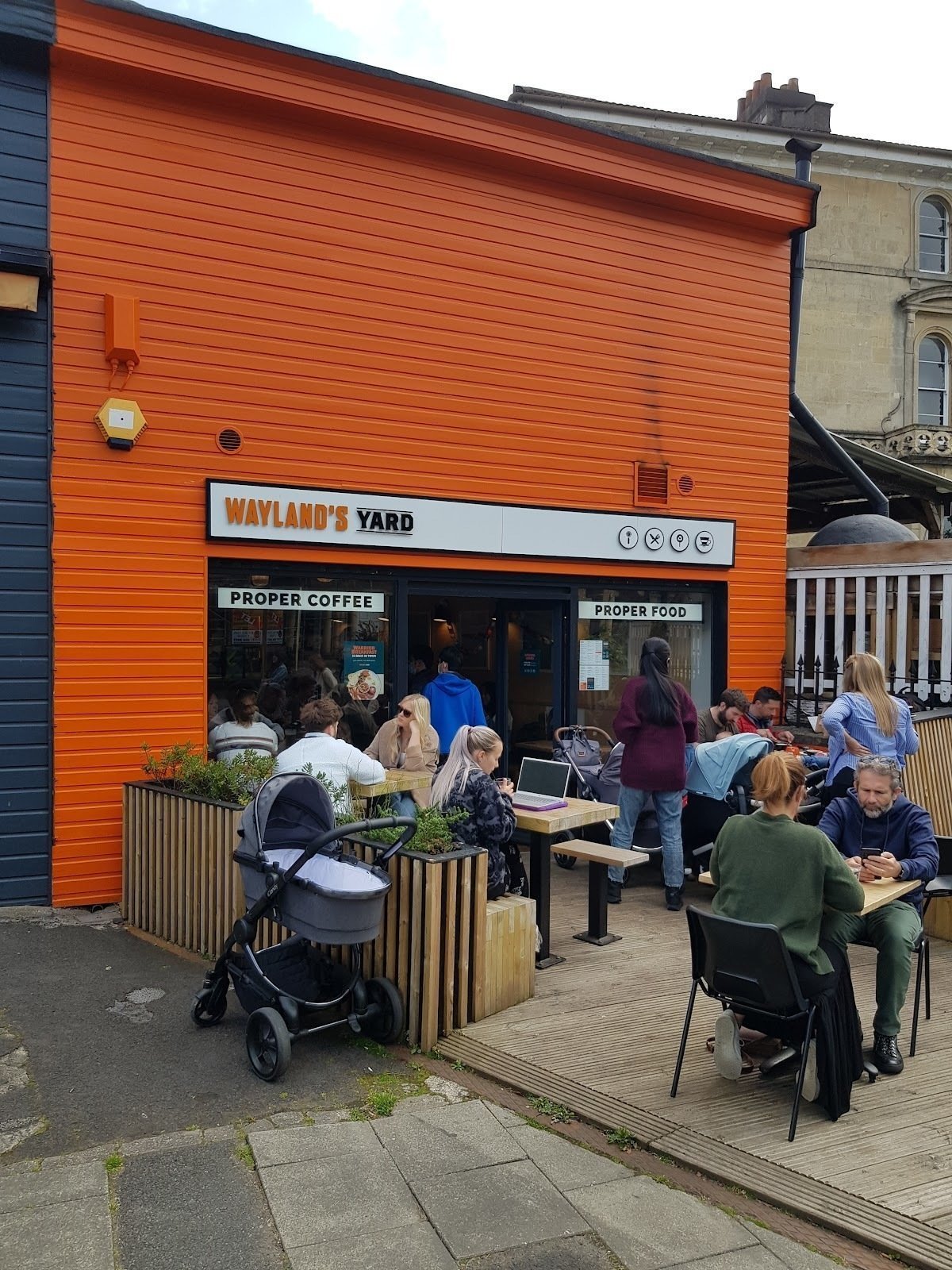 <span class="translation_missing" title="translation missing: en.meta.location_title, location_name: Wayland&#39;s Yard, city: Bristol">Location Title</span>