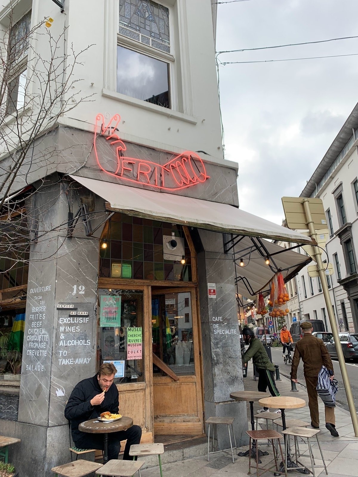 <span class="translation_missing" title="translation missing: en.meta.location_title, location_name: Frit Cocq, city: Brussels">Location Title</span>