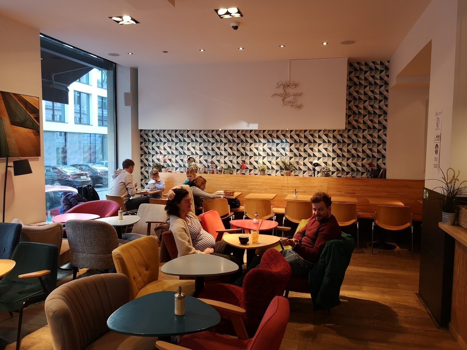 <span class="translation_missing" title="translation missing: en.meta.location_title, location_name: JAT&#39; Cafe., city: Brussels">Location Title</span>
