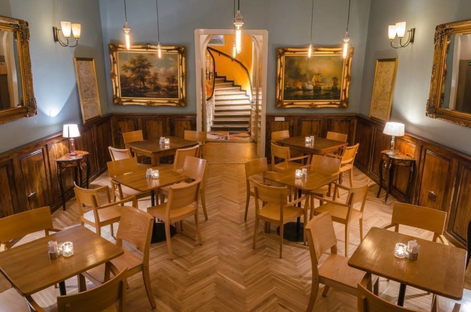 <span class="translation_missing" title="translation missing: en.meta.location_title, location_name: Grand Cafe Van Gogh, city: Bucharest">Location Title</span>