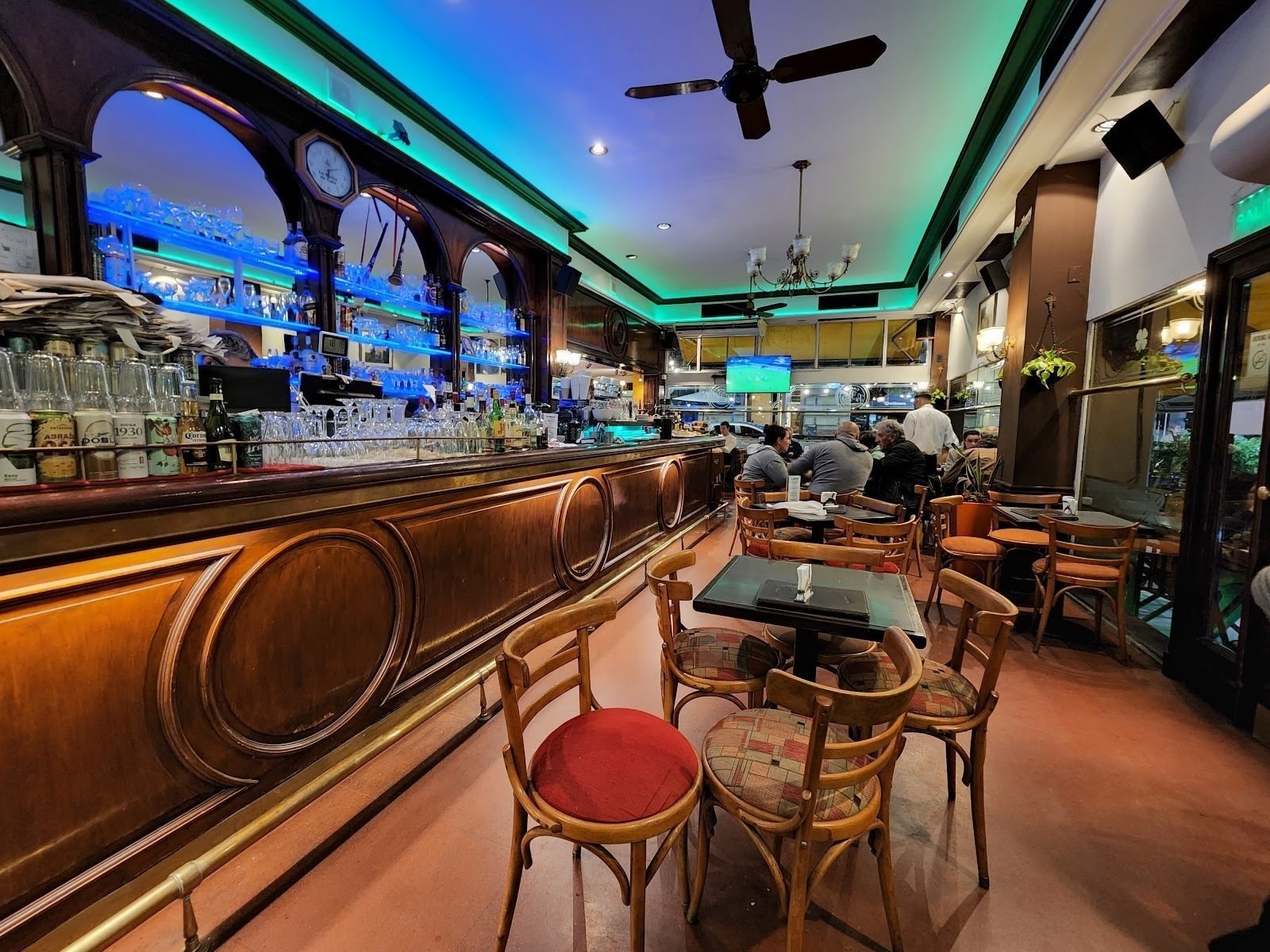 <span class="translation_missing" title="translation missing: en.meta.location_title, location_name: La Barra, city: Buenos Aires">Location Title</span>