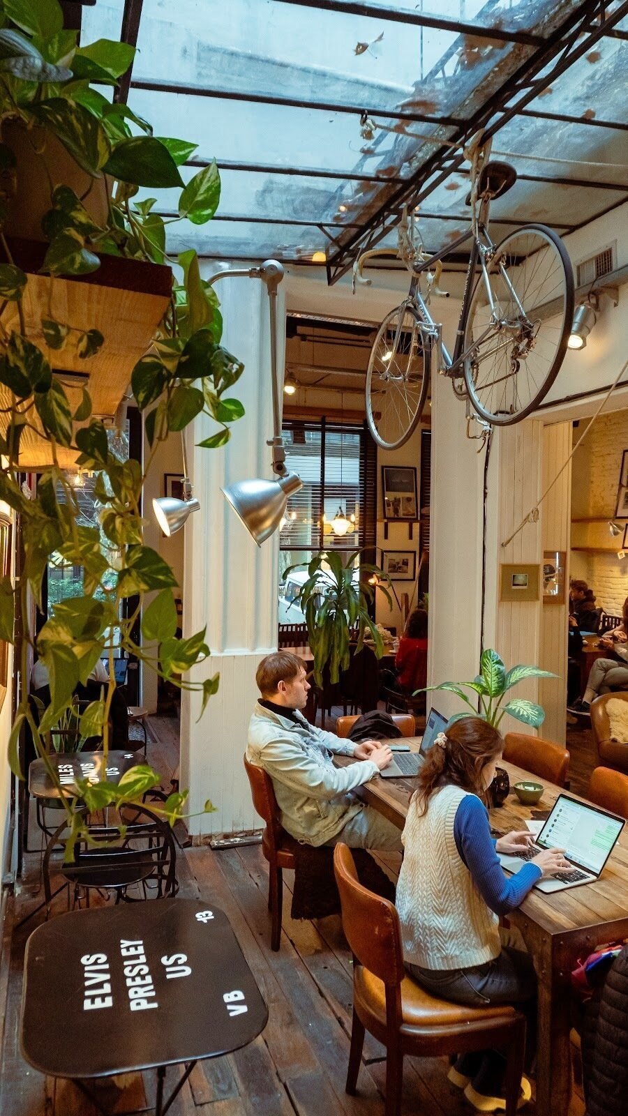 <span class="translation_missing" title="translation missing: en.meta.location_title, location_name: VON BERRY HOUSE, city: Buenos Aires">Location Title</span>