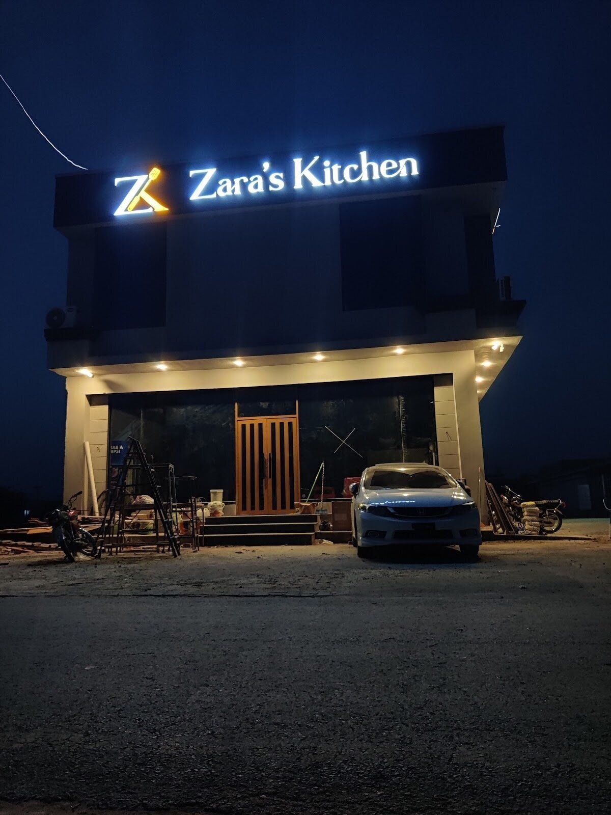 <span class="translation_missing" title="translation missing: en.meta.location_title, location_name: Zara&#39;s kitchen, city: Burewala">Location Title</span>