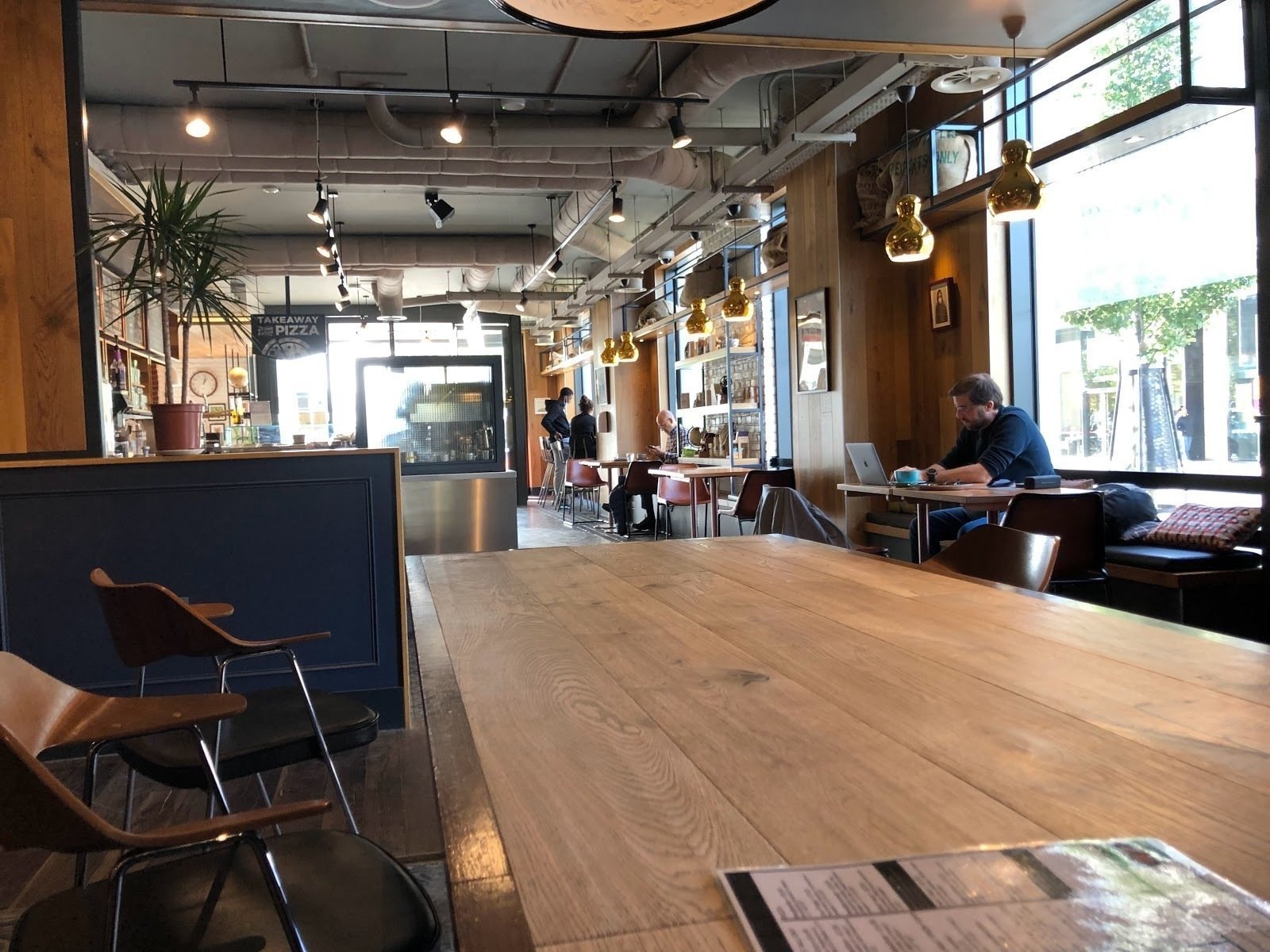 <span class="translation_missing" title="translation missing: en.meta.location_title, location_name: Chill #2 Cafe &amp; Bar, city: Cambridge">Location Title</span>