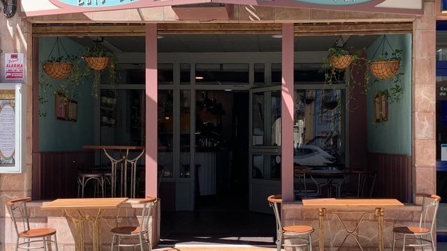 "La Viuda" Café-Bar