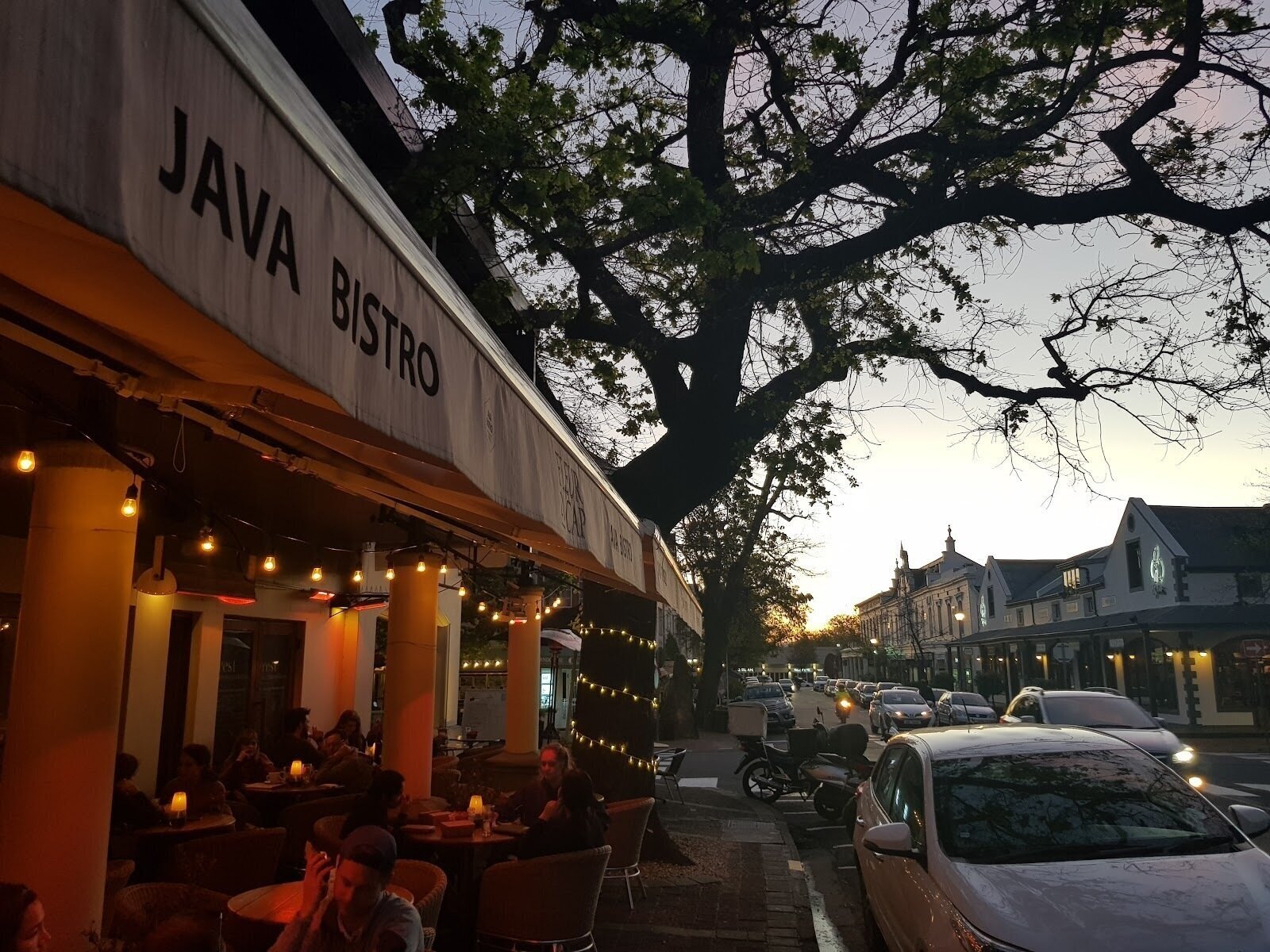 <span class="translation_missing" title="translation missing: en.meta.location_title, location_name: Java Cafe/Bistro Stellenbosch, city: Cape Town">Location Title</span>