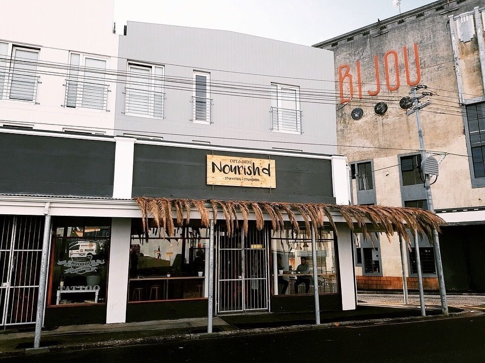 <span class="translation_missing" title="translation missing: en.meta.location_title, location_name: Nourish&#39;d Café &amp; Juicery., city: Cape Town">Location Title</span>