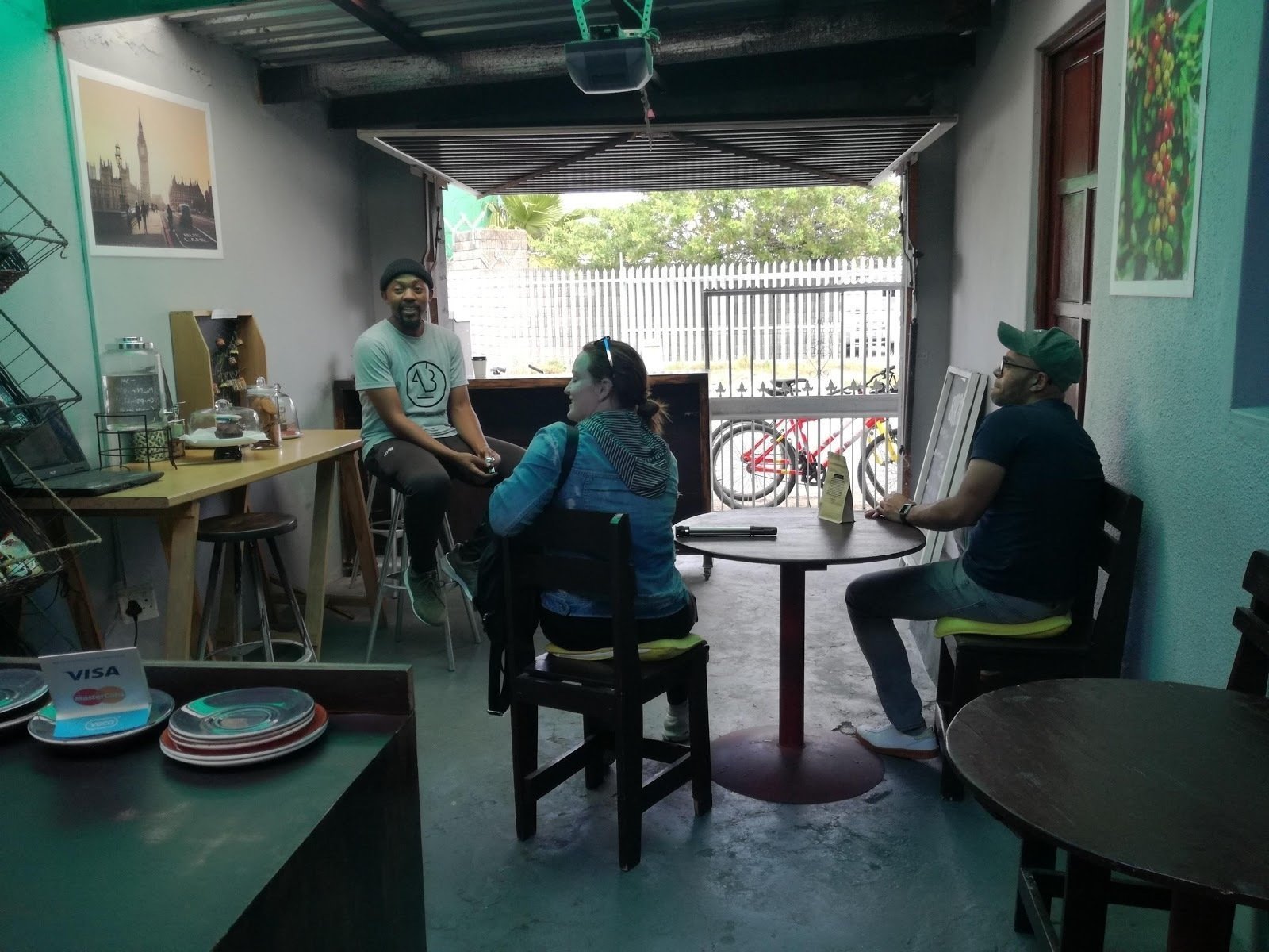 <span class="translation_missing" title="translation missing: en.meta.location_title, location_name: Siki&#39;s Kofee Kafe, city: Cape Town">Location Title</span>