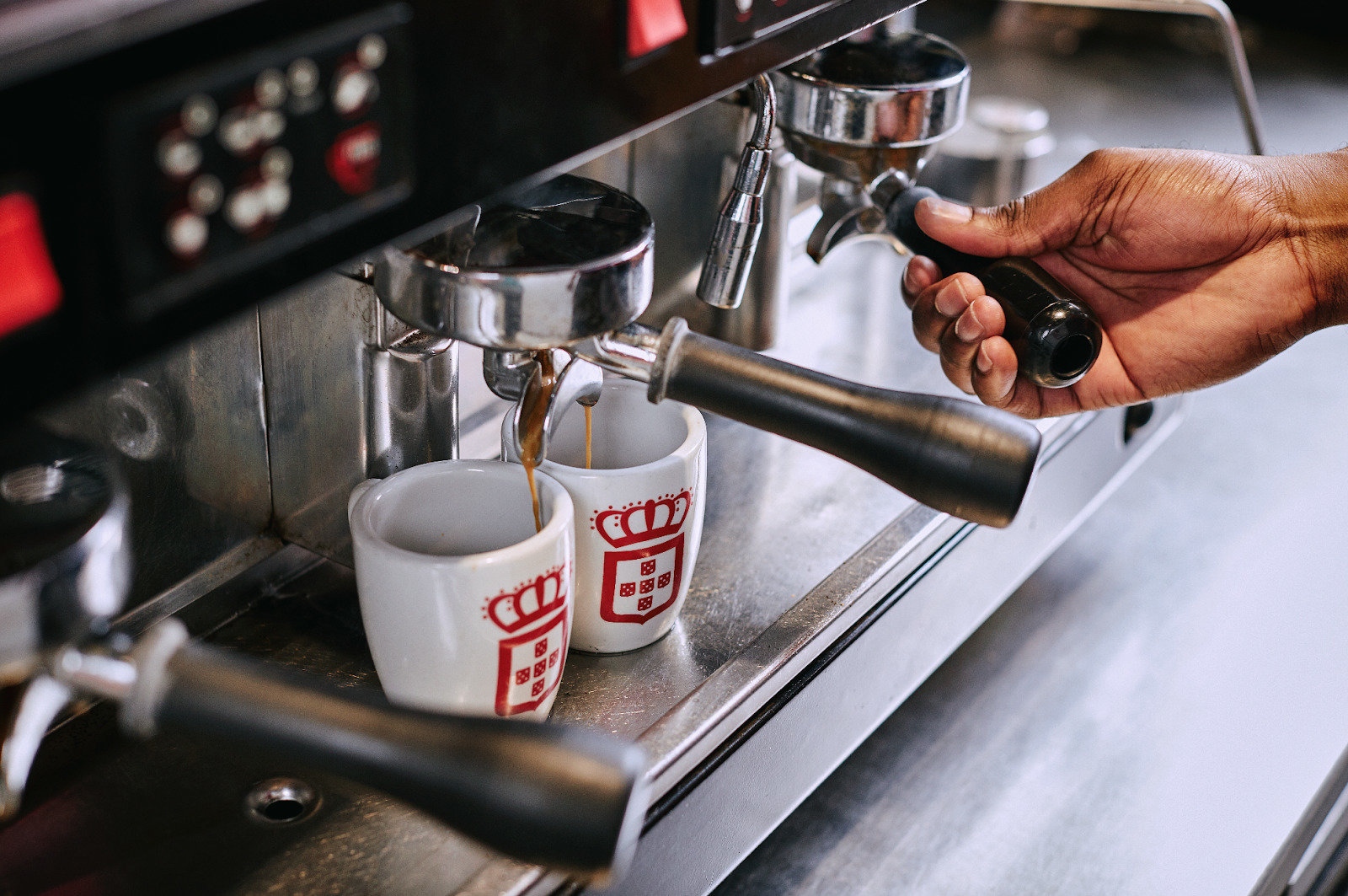<span class="translation_missing" title="translation missing: en.meta.location_title, location_name: Vida e Cafè University of Western Cape, city: Cape Town">Location Title</span>