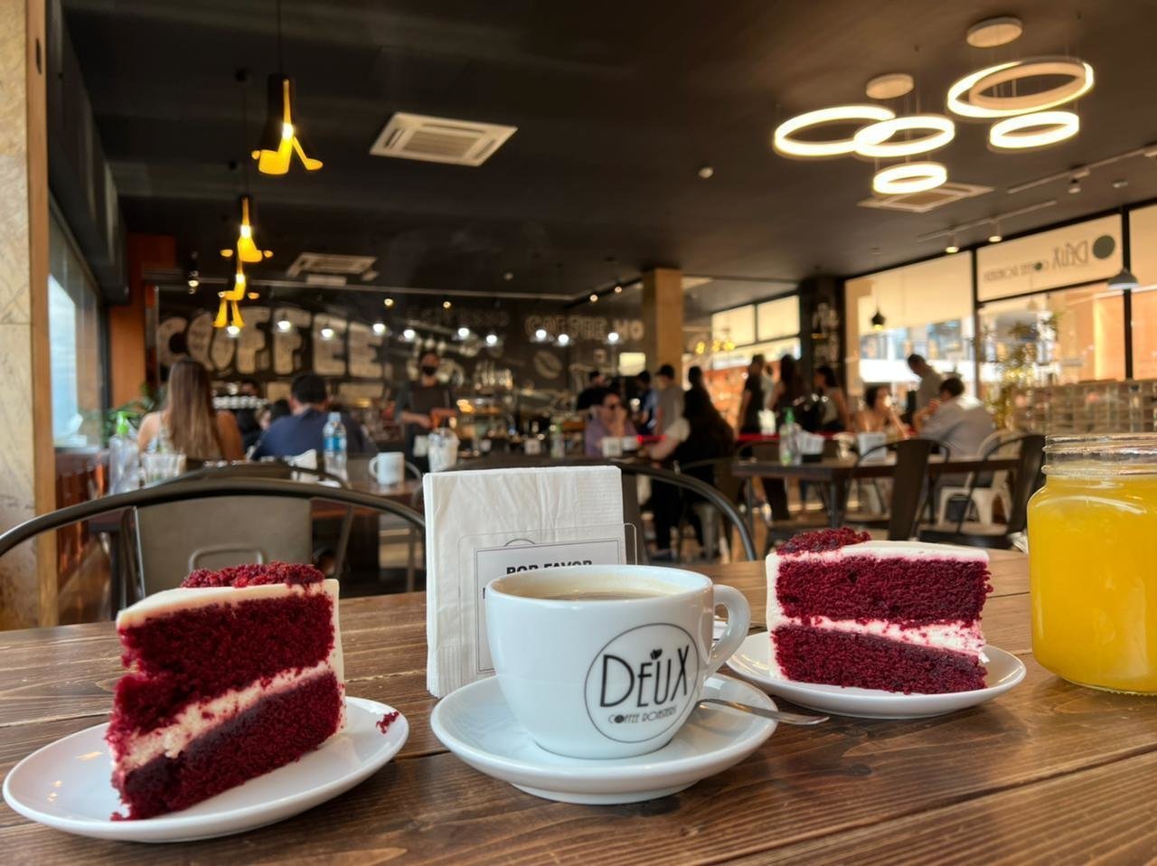 <span class="translation_missing" title="translation missing: en.meta.location_title, location_name: Deux Coffee Roasters, city: Ciudad del Este">Location Title</span>