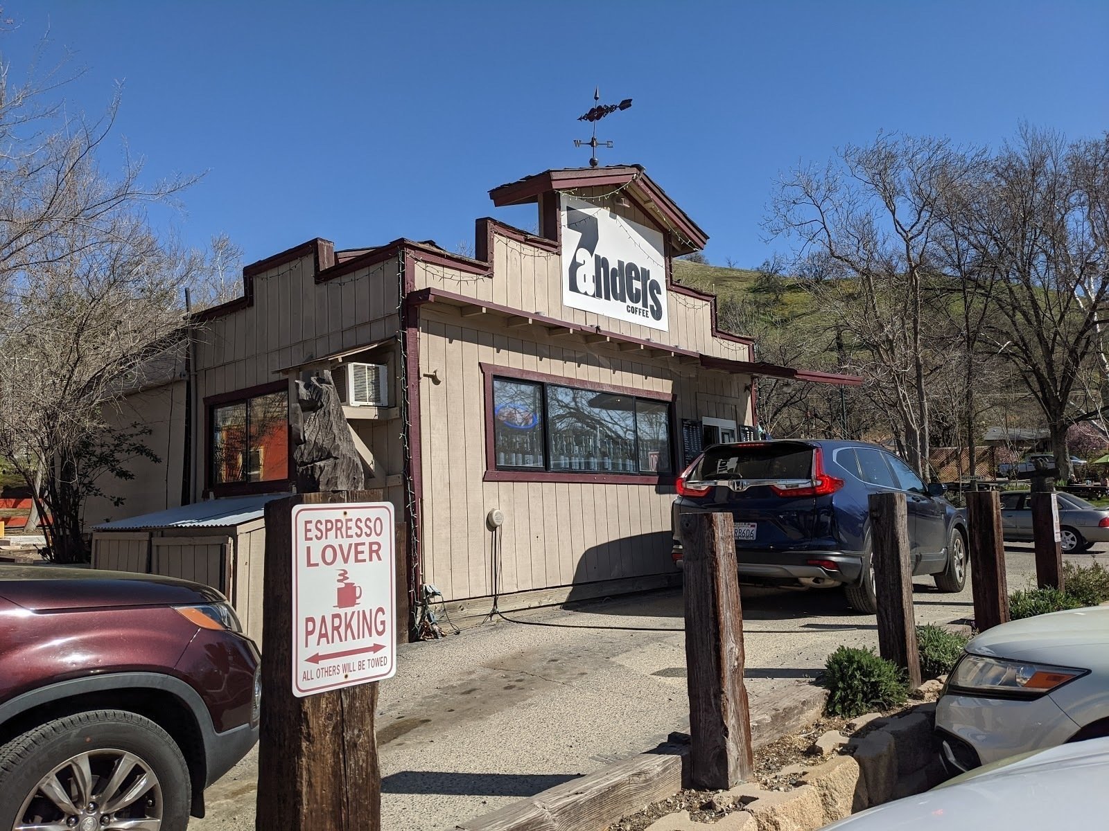 <span class="translation_missing" title="translation missing: en.meta.location_title, location_name: Zanders Coffee, city: Coarsegold">Location Title</span>