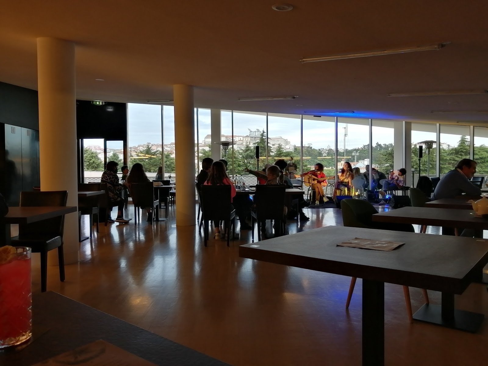 <span class="translation_missing" title="translation missing: en.meta.location_title, location_name: Café Concerto Coimbra, city: Coimbra">Location Title</span>