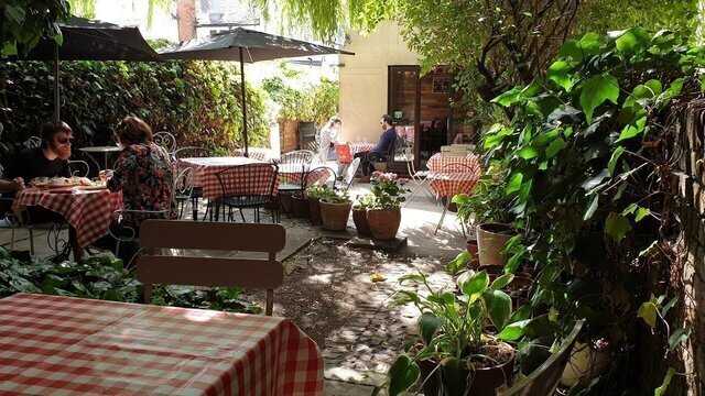Cafe 21