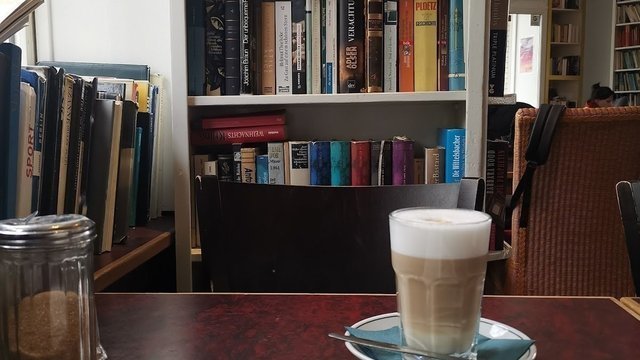 Goldmund Literatur Café Restaurant