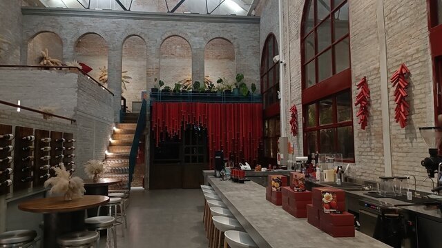 Lighthouse (Coffee roaster-Dining)