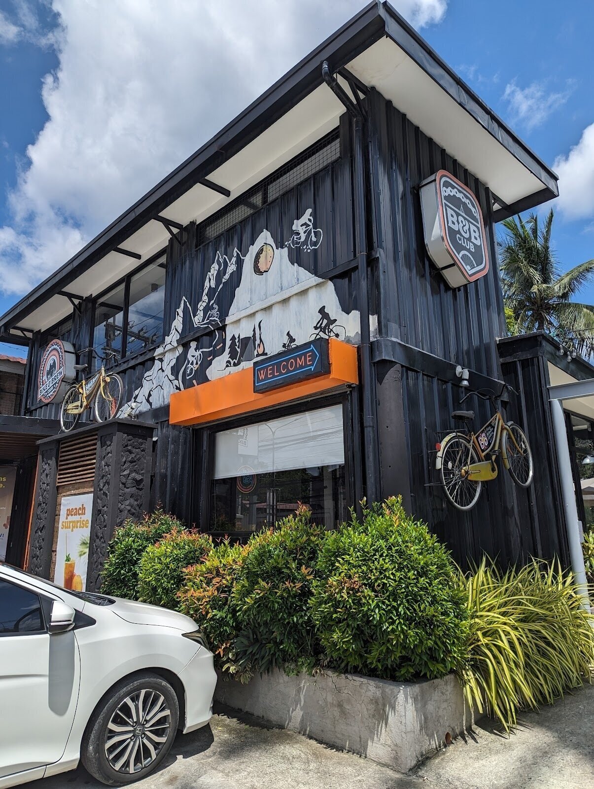 <span class="translation_missing" title="translation missing: en.meta.location_title, location_name: Bike &amp; Brew Club, city: Dasmariñas">Location Title</span>