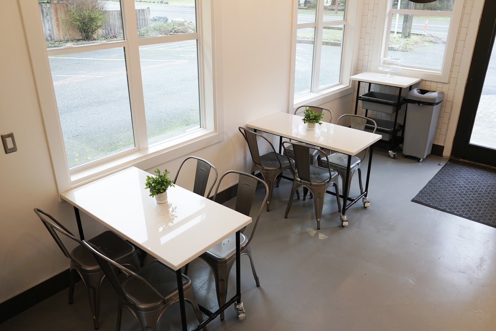 <span class="translation_missing" title="translation missing: en.meta.location_title, location_name: Joe&#39;s Fine Coffee, city: Deming">Location Title</span>