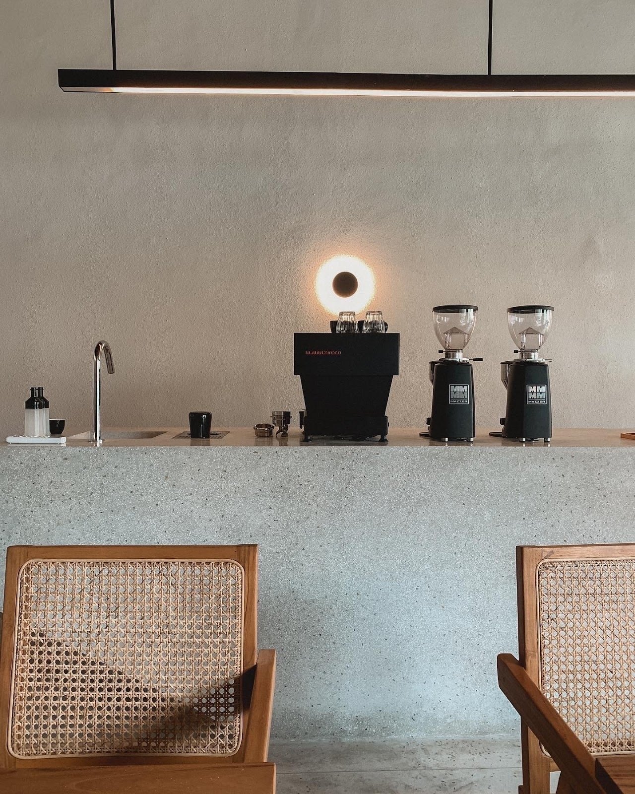 <span class="translation_missing" title="translation missing: en.meta.location_title, location_name: Ba Koudelka, city: Denpasar">Location Title</span>