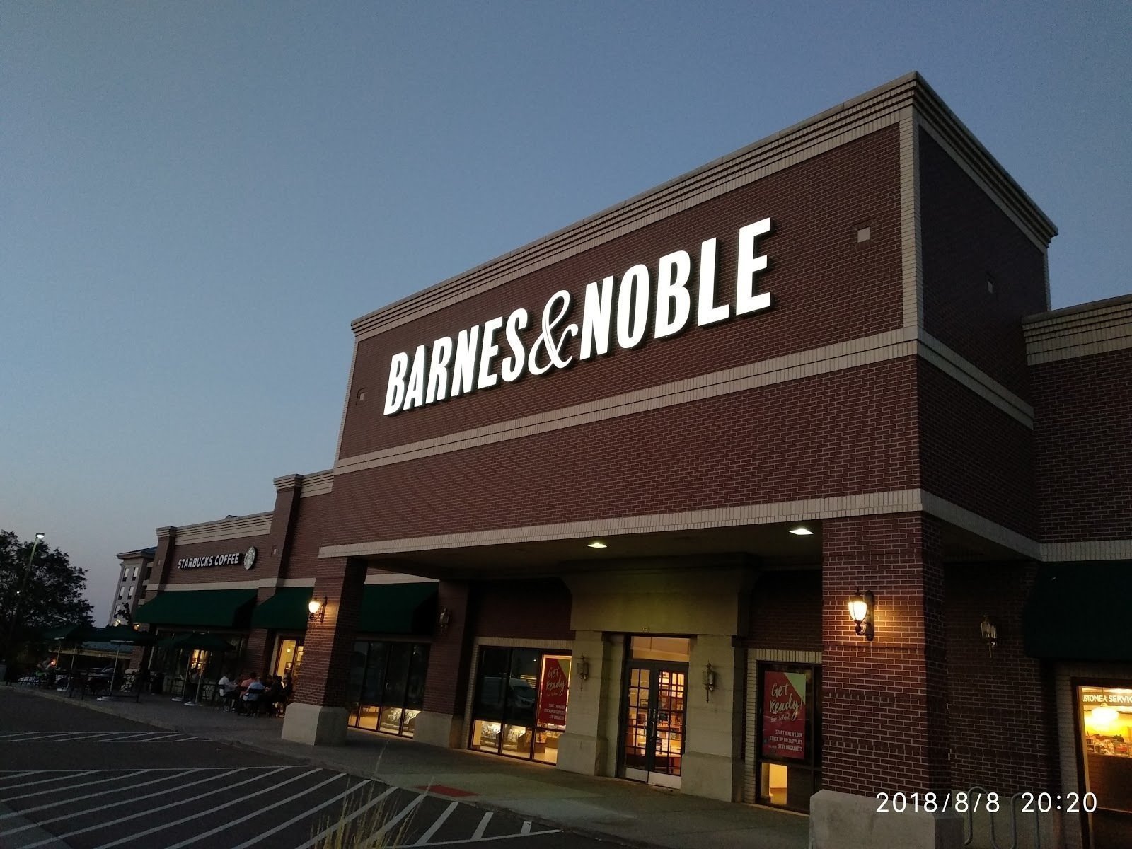 <span class="translation_missing" title="translation missing: en.meta.location_title, location_name: Barnes &amp; Noble (Colorado Blvd), city: Denver">Location Title</span>