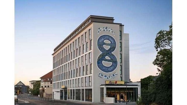 Super 8 by Wyndham Dresden