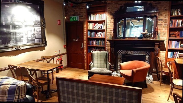 Caffè Nero @ King St S