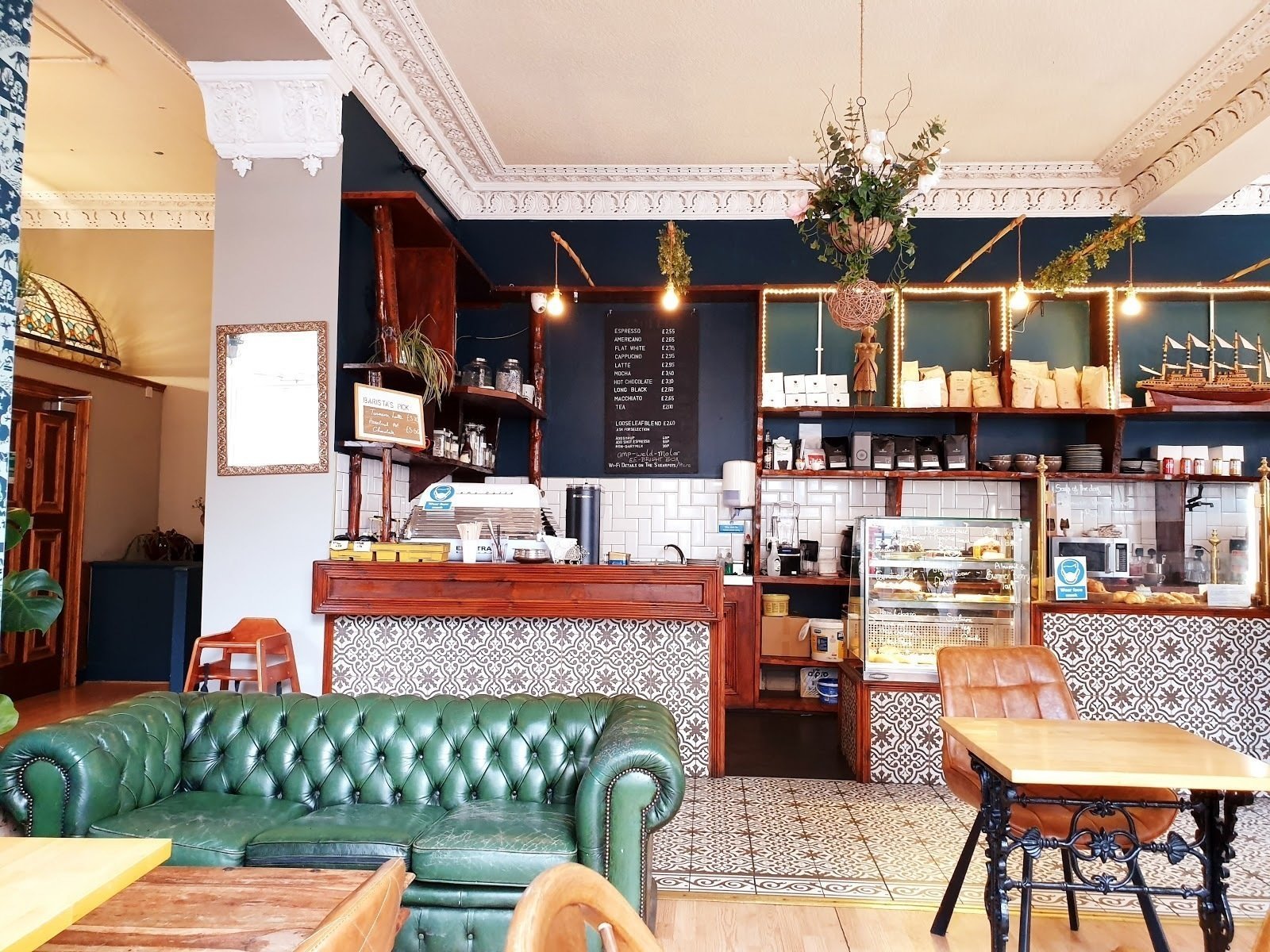 <span class="translation_missing" title="translation missing: en.meta.location_title, location_name: Coates Cafe, city: Edinburgh">Location Title</span>