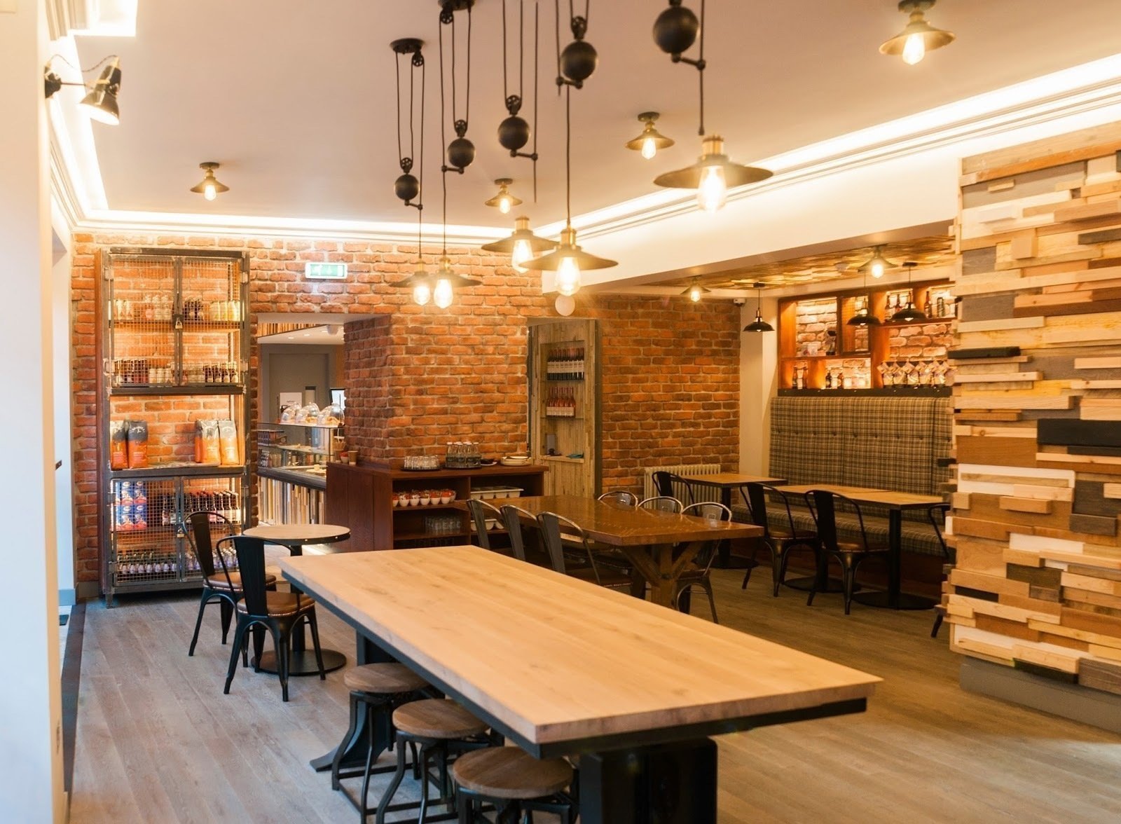 <span class="translation_missing" title="translation missing: en.meta.location_title, location_name: Edinburgh Press Club, city: Edinburgh">Location Title</span>