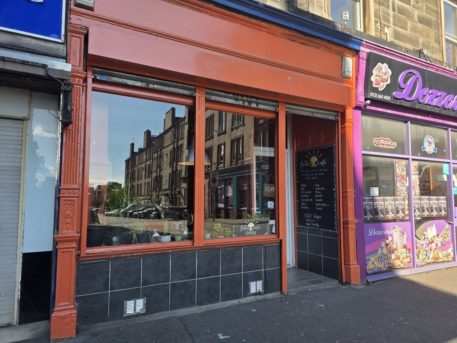 <span class="translation_missing" title="translation missing: en.meta.location_title, location_name: Folks Cafe, city: Edinburgh">Location Title</span>