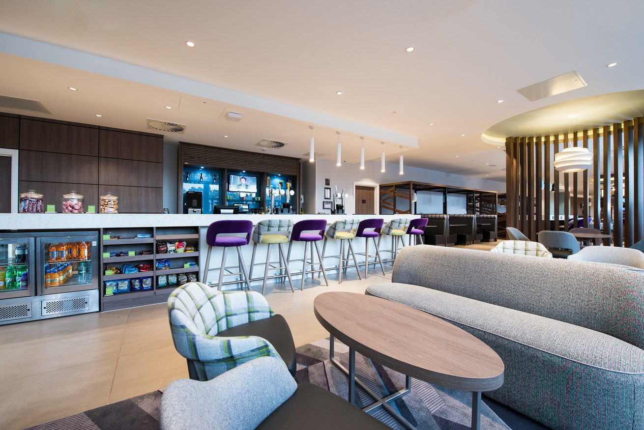 <span class="translation_missing" title="translation missing: en.meta.location_title, location_name: Hampton by Hilton Edinburgh West End, city: Edinburgh">Location Title</span>
