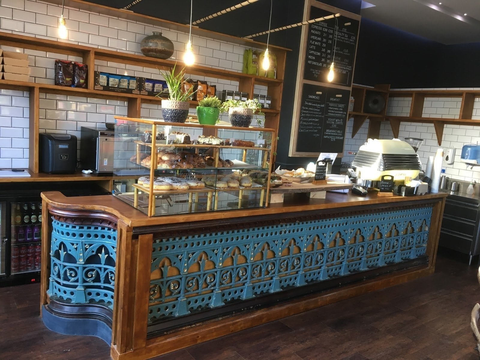 <span class="translation_missing" title="translation missing: en.meta.location_title, location_name: Nomad, city: Edinburgh">Location Title</span>