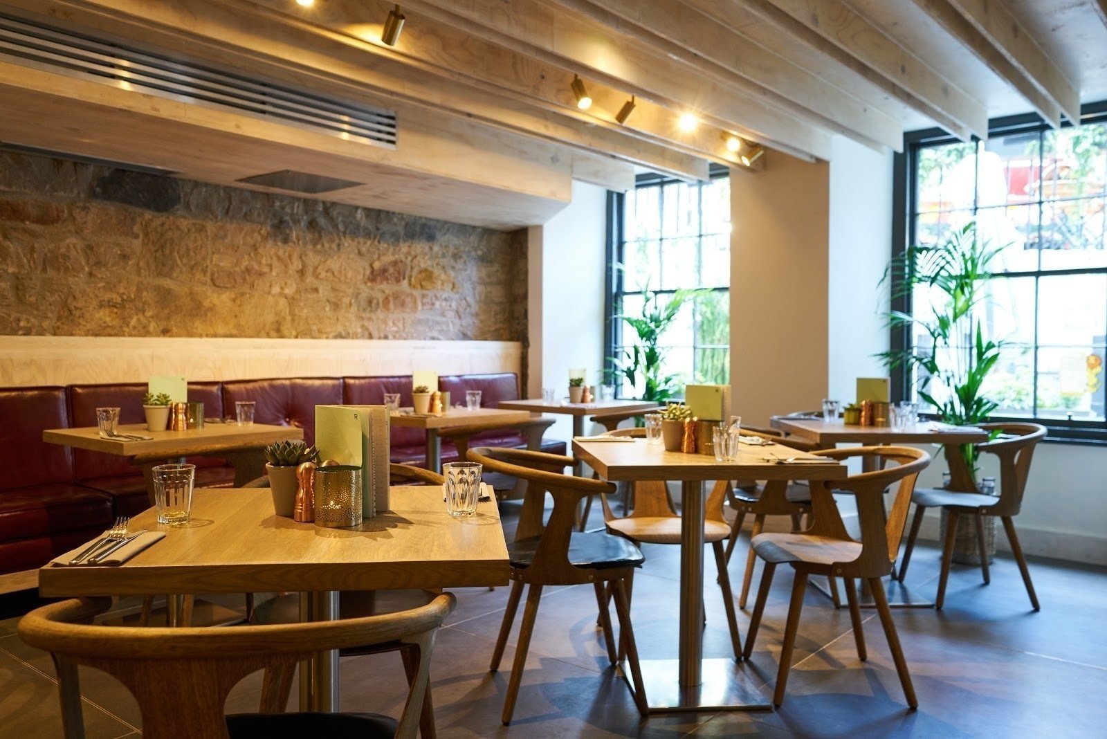 <span class="translation_missing" title="translation missing: en.meta.location_title, location_name: Rabble Taphouse and Grill, city: Edinburgh">Location Title</span>