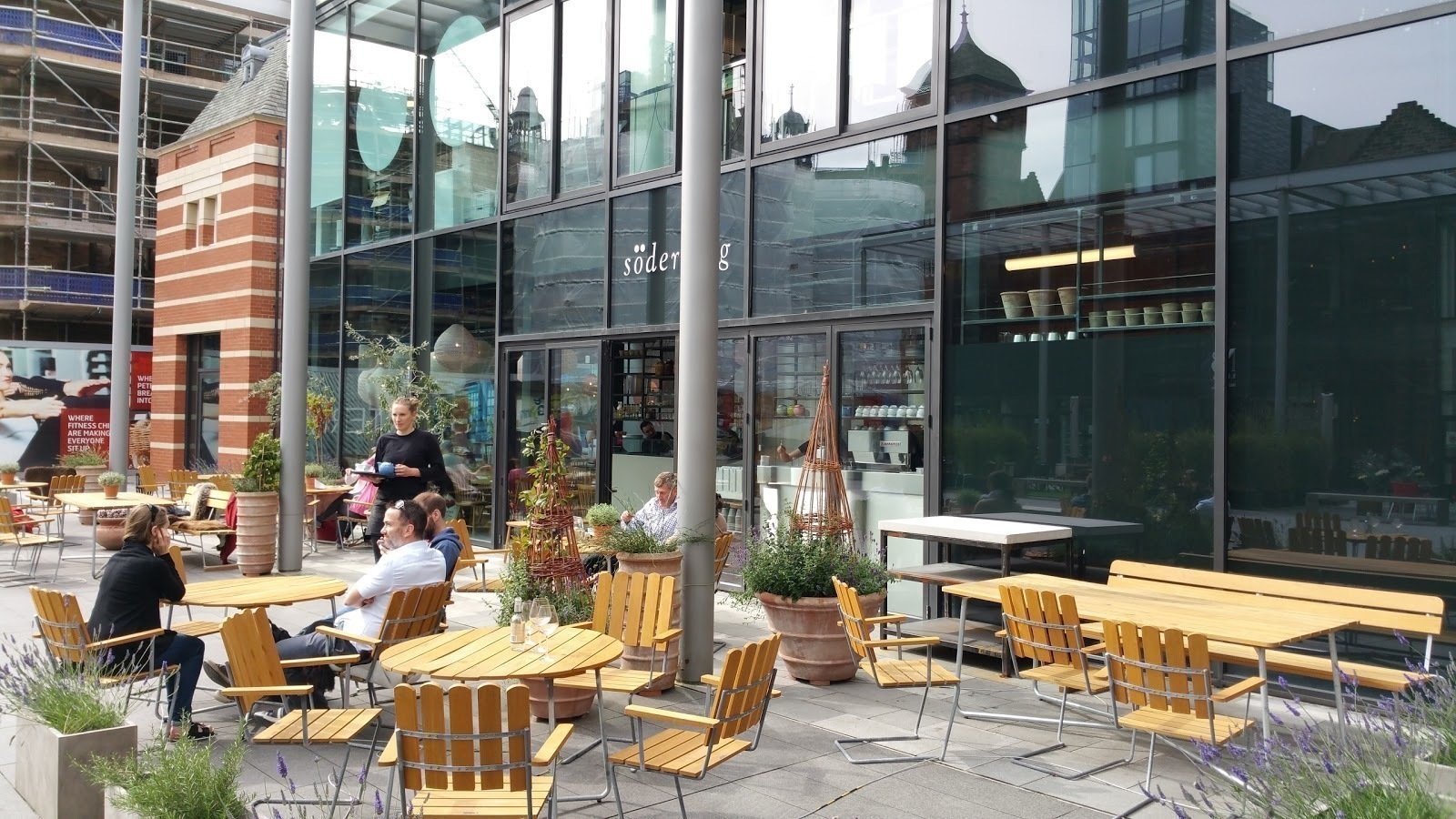<span class="translation_missing" title="translation missing: en.meta.location_title, location_name: Söderberg Pavilion, city: Edinburgh">Location Title</span>