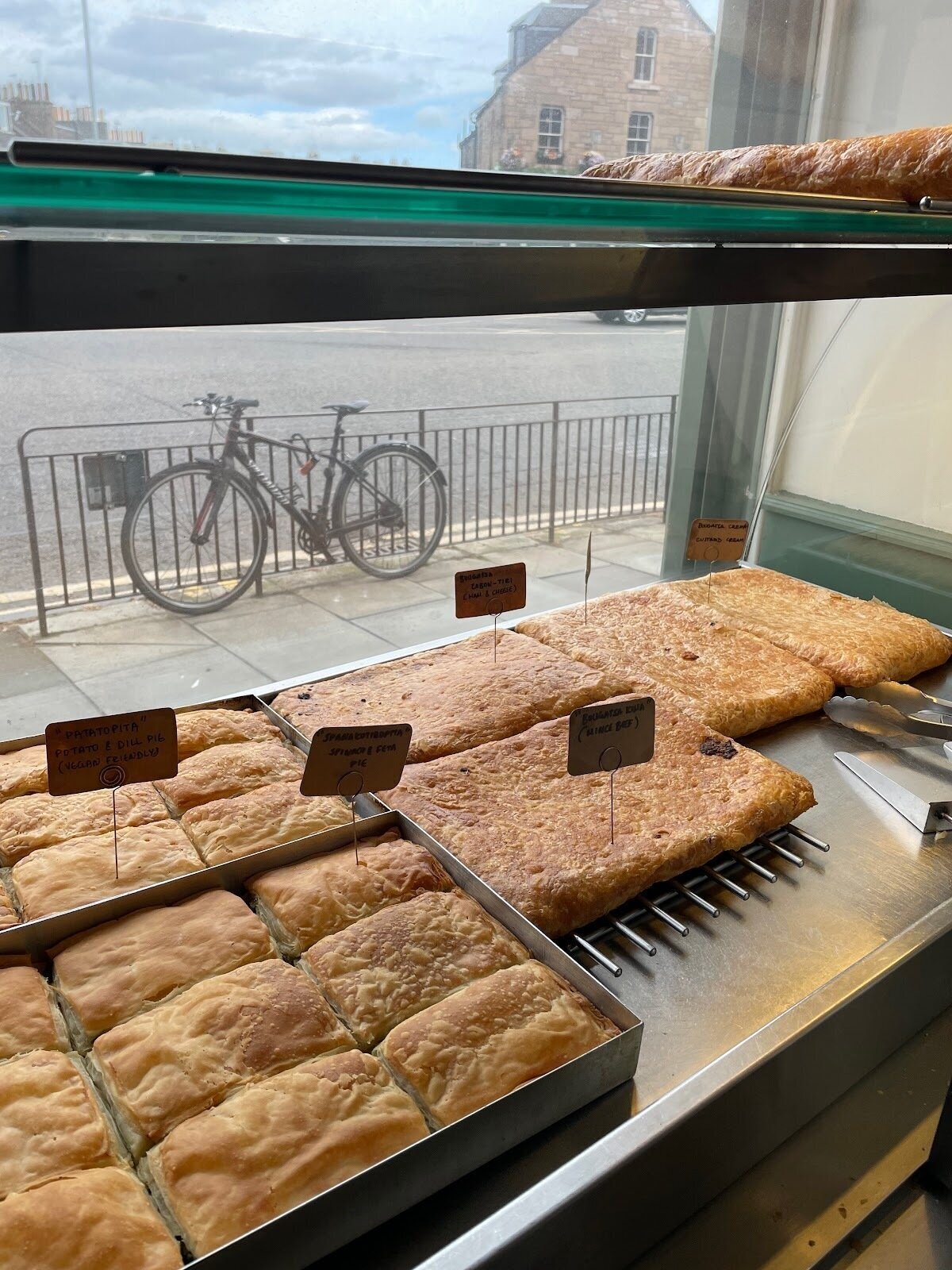 <span class="translation_missing" title="translation missing: en.meta.location_title, location_name: Think Pastry, city: Edinburgh">Location Title</span>