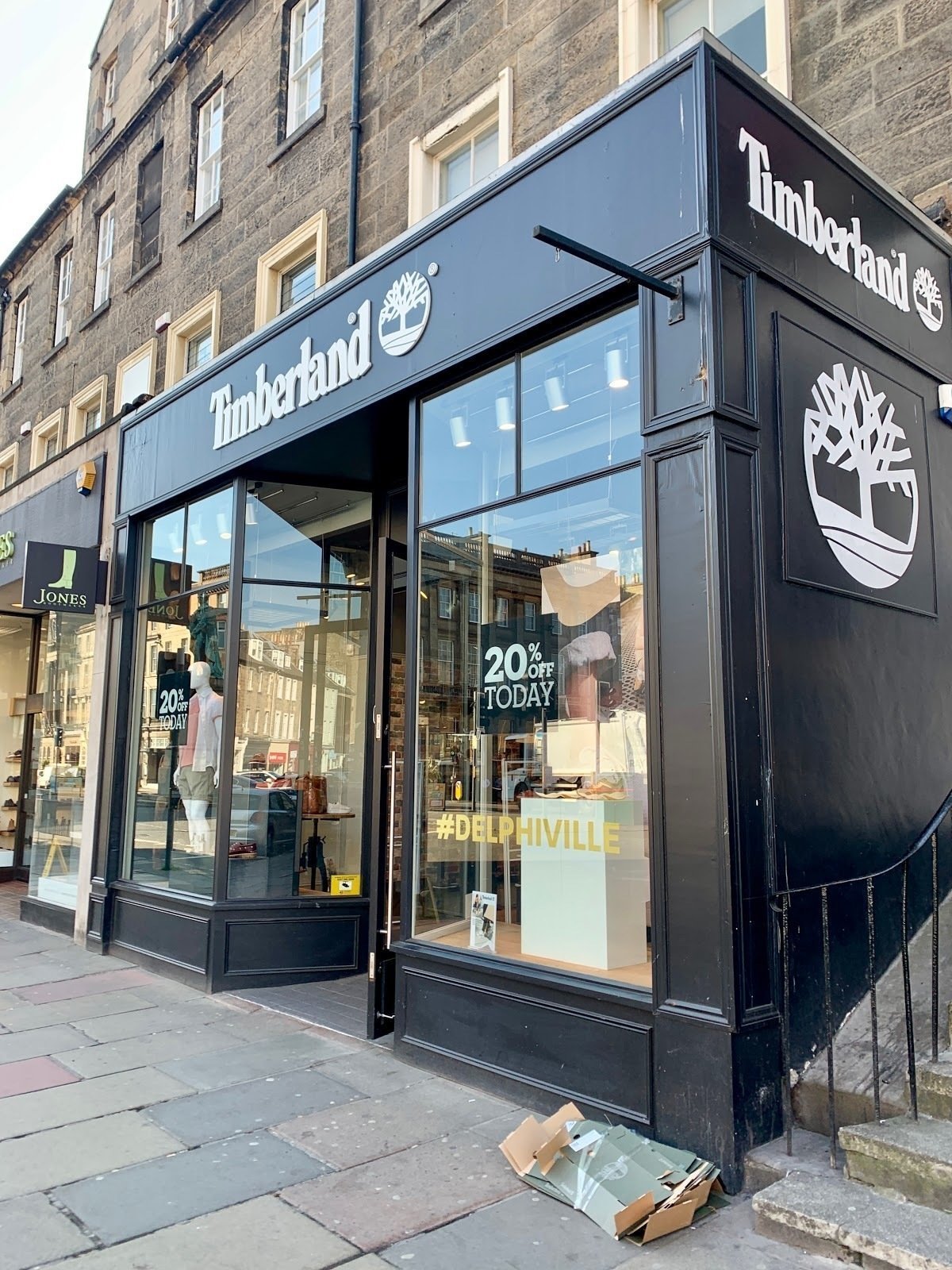 <span class="translation_missing" title="translation missing: en.meta.location_title, location_name: Timberland @ George Street, city: Edinburgh">Location Title</span>
