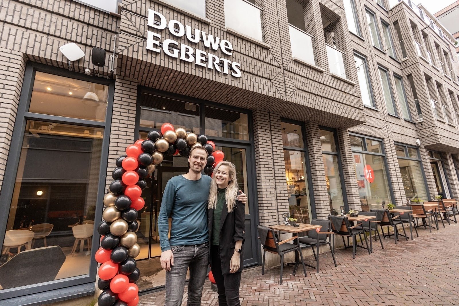 <span class="translation_missing" title="translation missing: en.meta.location_title, location_name: Douwe Egberts Café @ Pijpenstraat 4, city: Enschede">Location Title</span>