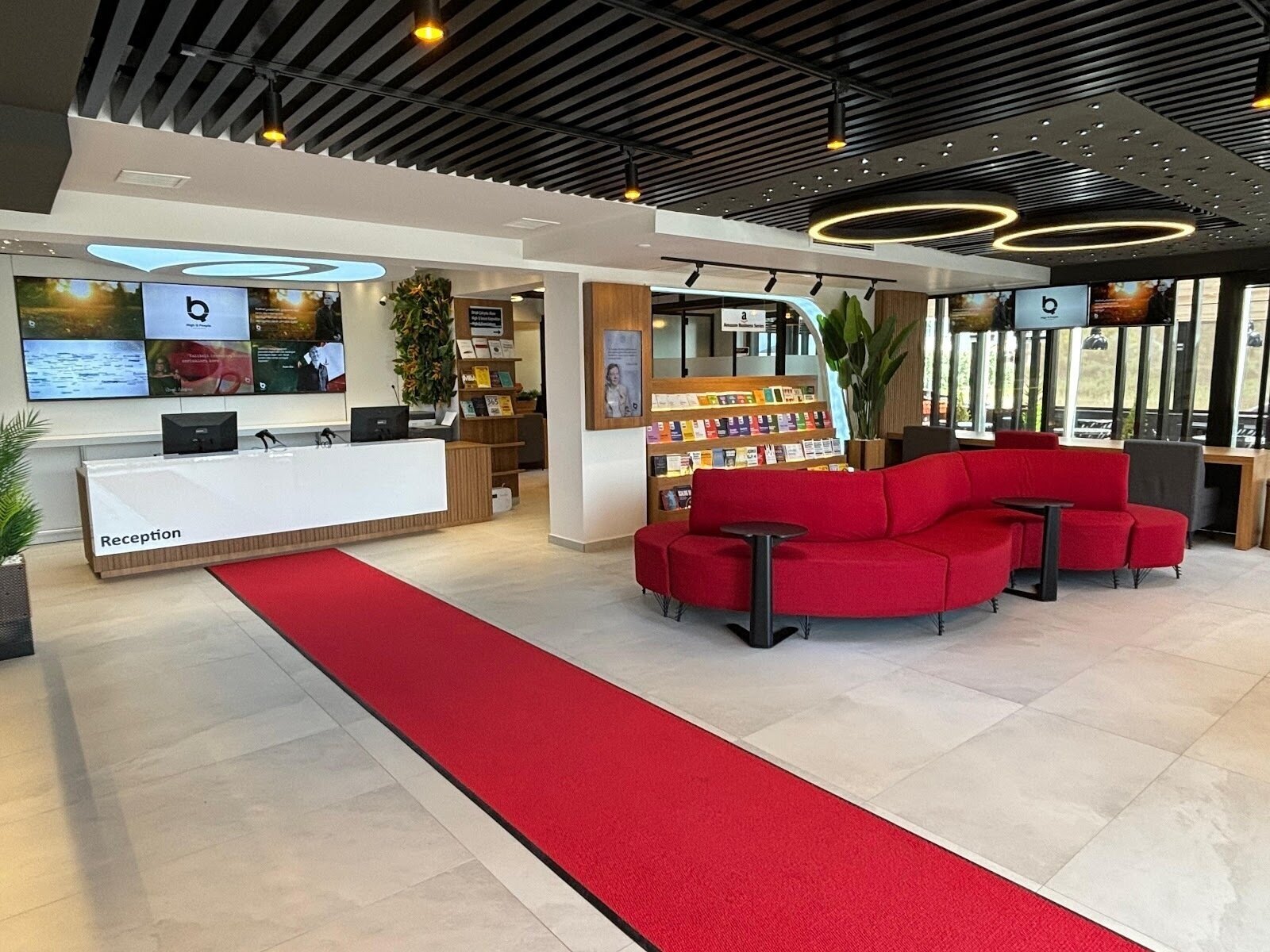 <span class="translation_missing" title="translation missing: en.meta.location_title, location_name: High Q People, city: Fethiye">Location Title</span>