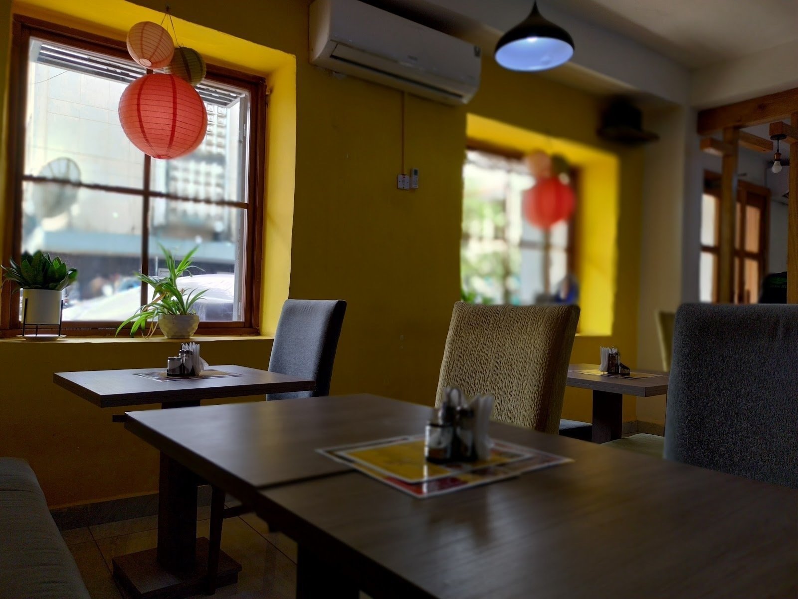<span class="translation_missing" title="translation missing: en.meta.location_title, location_name: Tasty Bites, city: Freetown">Location Title</span>