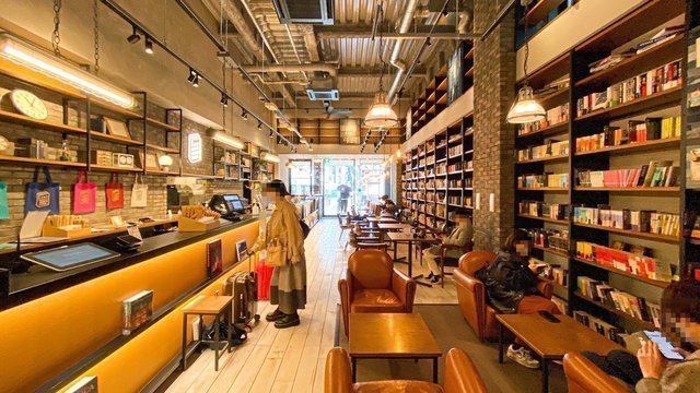 Lamp Light Books Cafe