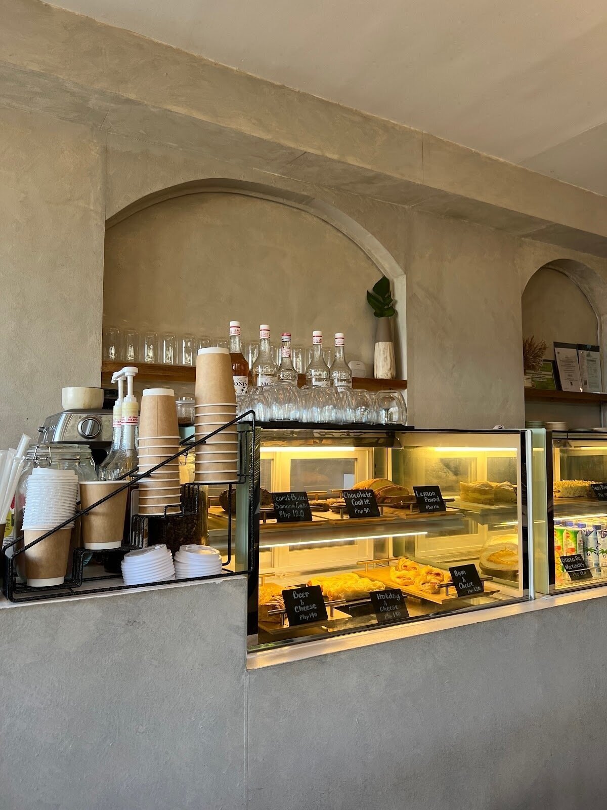 <span class="translation_missing" title="translation missing: en.meta.location_title, location_name: Amon Cafe, city: General Luna">Location Title</span>