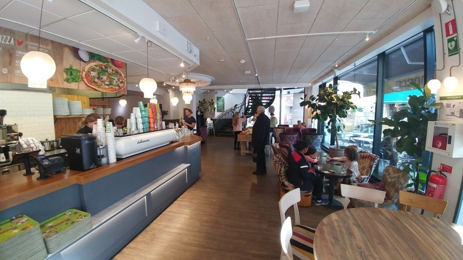<span class="translation_missing" title="translation missing: en.meta.location_title, location_name: Condeco, city: Gothenburg">Location Title</span>