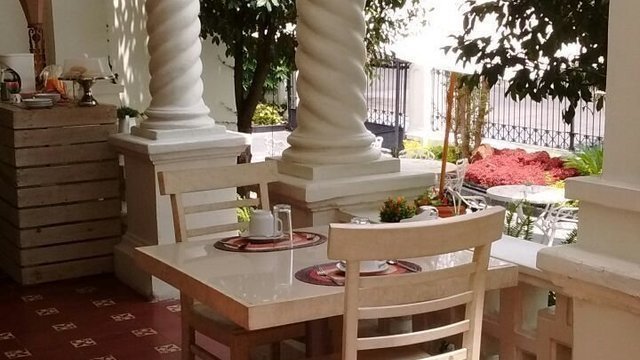 Bistrot Monraz House