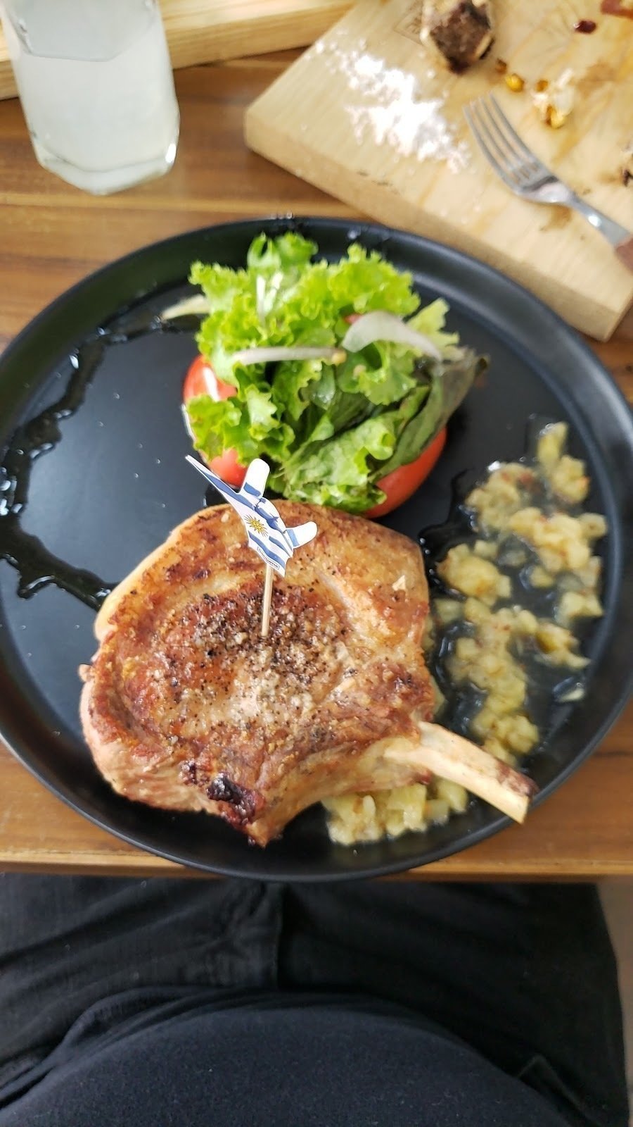 <span class="translation_missing" title="translation missing: en.meta.location_title, location_name: Santomé Fuego &amp; Vino, city: Guadalajara">Location Title</span>
