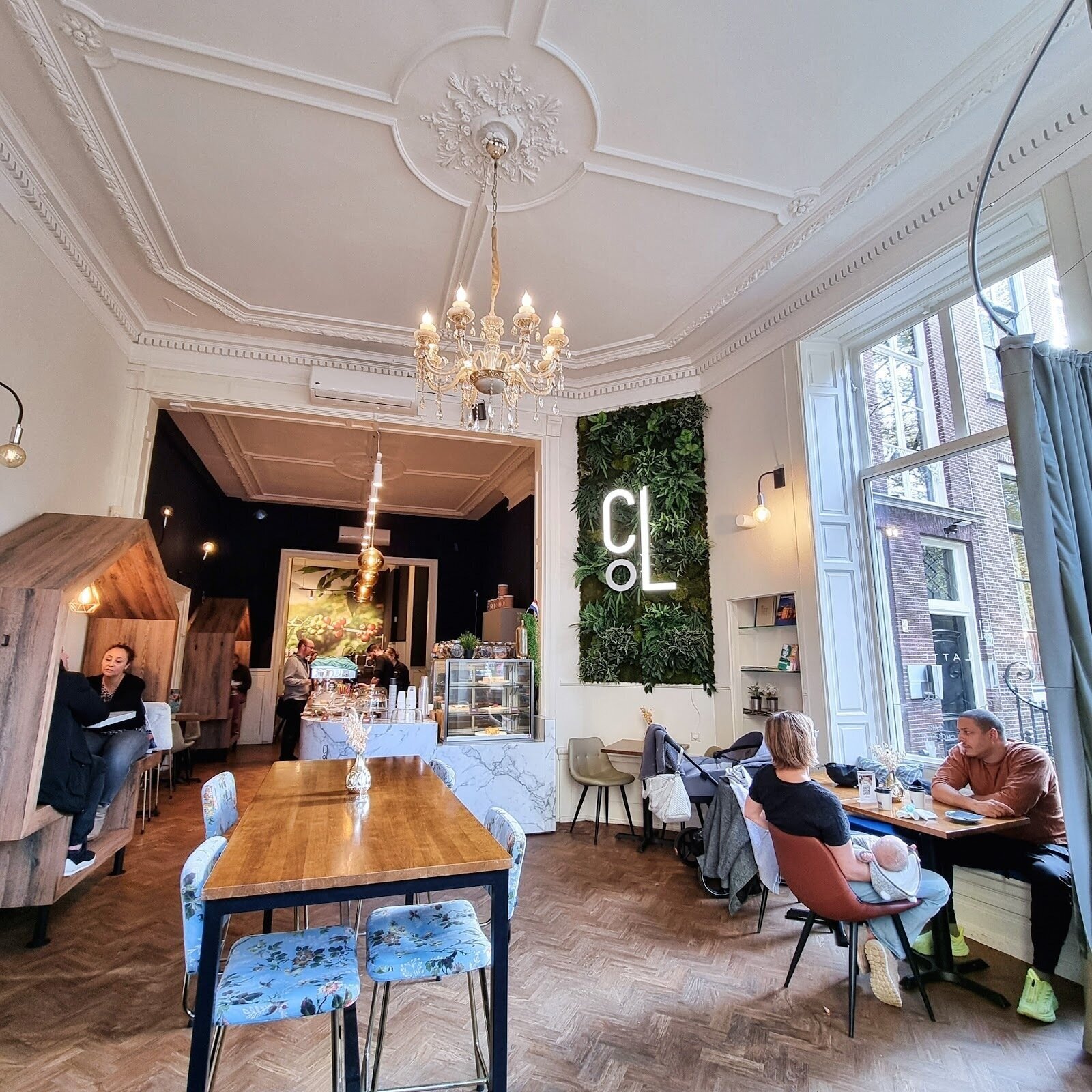 <span class="translation_missing" title="translation missing: en.meta.location_title, location_name: Chiqueolatte Den Haag, city: Hague">Location Title</span>