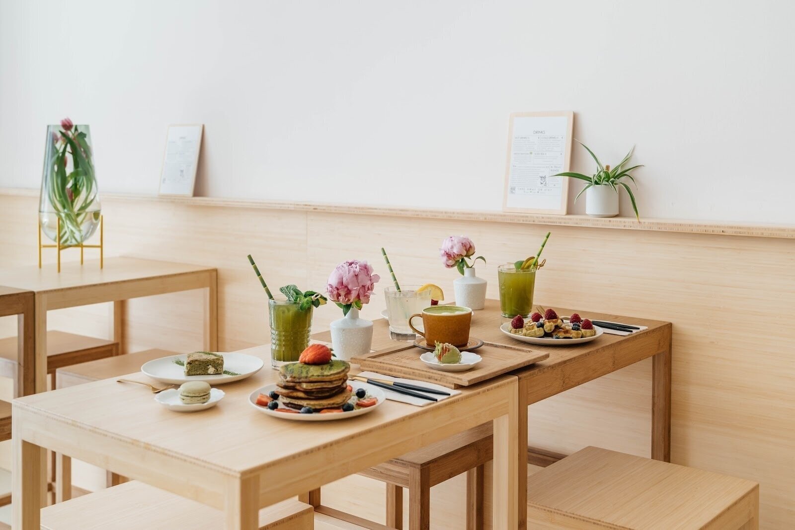 <span class="translation_missing" title="translation missing: en.meta.location_title, location_name: HUG THE TEA, city: Hague">Location Title</span>