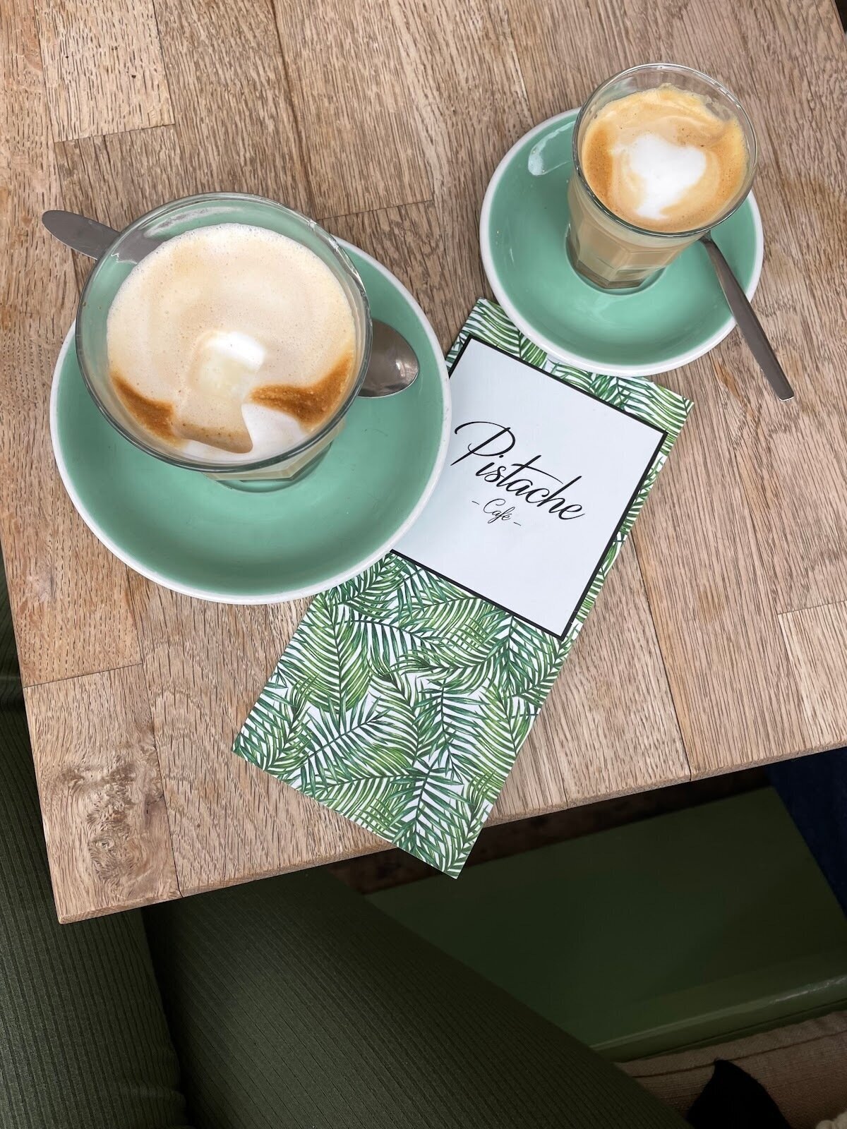 <span class="translation_missing" title="translation missing: en.meta.location_title, location_name: Pistache Café, city: Hague">Location Title</span>