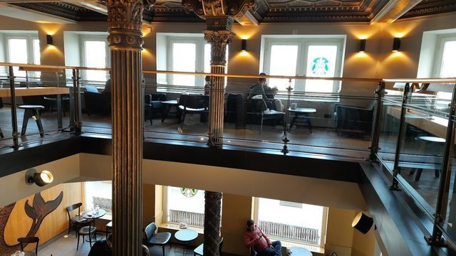 Starbucks @ Neuer Jungfernstieg
