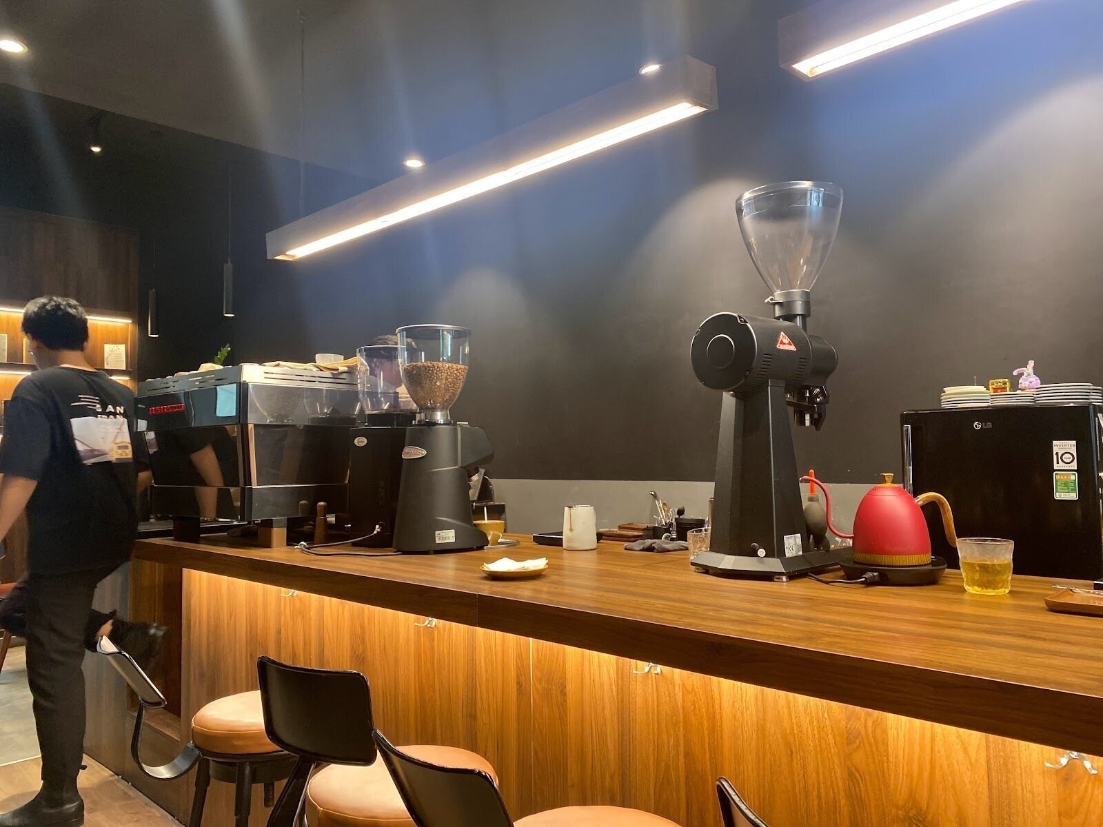 <span class="translation_missing" title="translation missing: en.meta.location_title, location_name: ARDOR, city: Hanoi">Location Title</span>