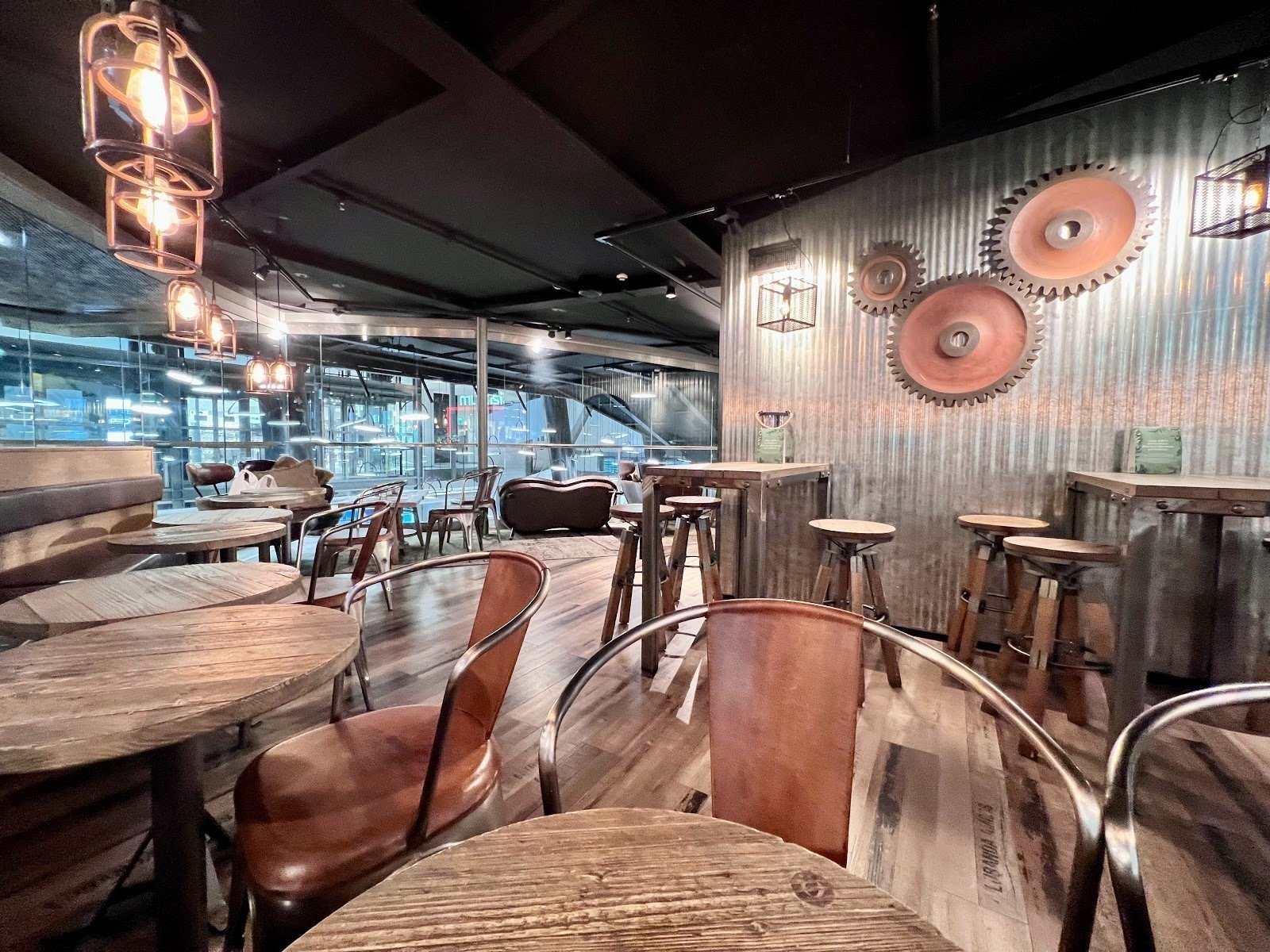 <span class="translation_missing" title="translation missing: en.meta.location_title, location_name: Espresso House REDI, city: Helsinki">Location Title</span>