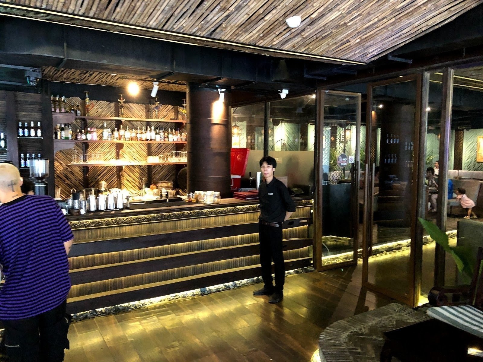 <span class="translation_missing" title="translation missing: en.meta.location_title, location_name: Soho Cafe Lounge, city: Ho Chi Minh City">Location Title</span>