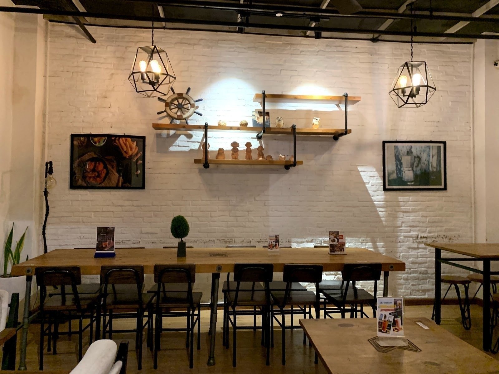 <span class="translation_missing" title="translation missing: en.meta.location_title, location_name: The Maker, city: Ho Chi Minh City">Location Title</span>